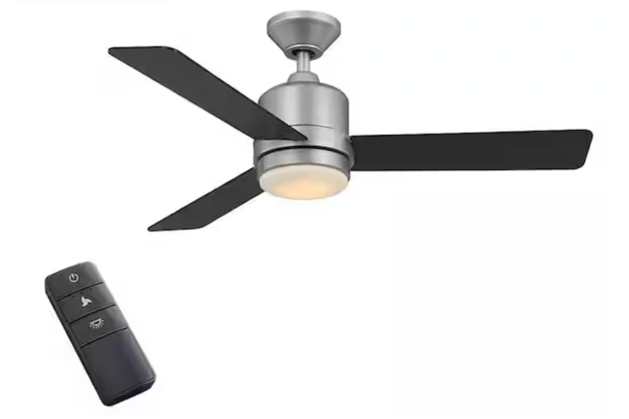 Hampton Bay Castlegate 44 in. Integrated LED Indoor Silver Ceiling Fan with 3 Reversible Blades, Light Kit and Remote Control 52191